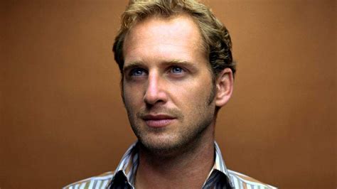 Unveiling the Impressive Net Worth of Hollywood Heartthrob Josh Lucas