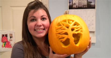 The life of a Wild Bear: Pumpkin Carving!