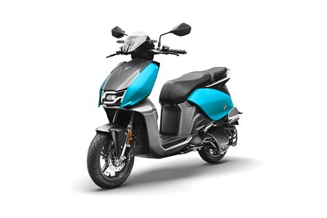 VIDA V1 Pro Powered By Hero MotoCorp High Speed Electric Scooter 2