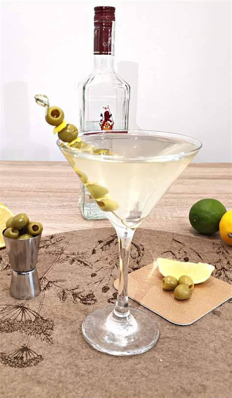 Dirty Martini Cocktail Recipe - A Salty Twist On the Classic - Foodiosity