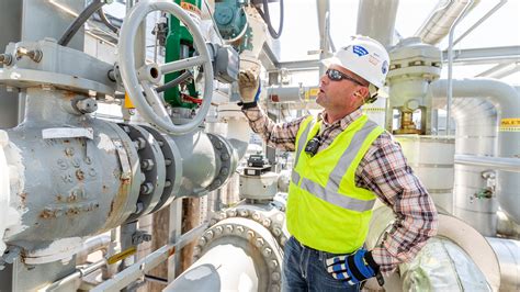 Midstream 101: Natural gas processing | Williams Companies