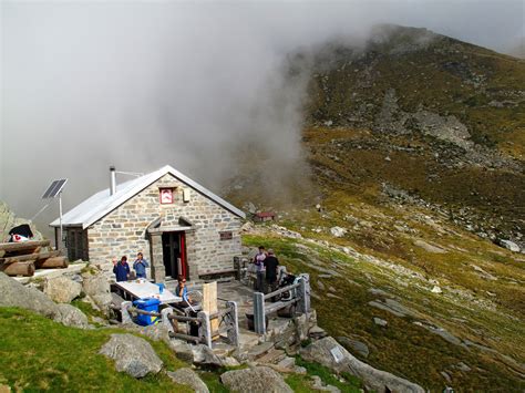 Capanna Albagno Bewirtschaftete Hütte outdooractive