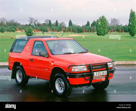 1994 Vauxhall Frontera sport Stock Photo - Alamy