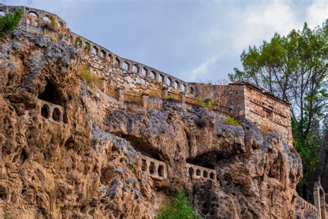 Cívica la aldea a 100 kilómetros de Madrid que parece la Capadocia turca