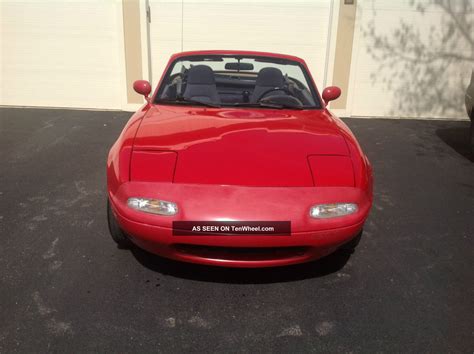 1990 Mazda Miata Base Convertible 2 - Door 1. 6l