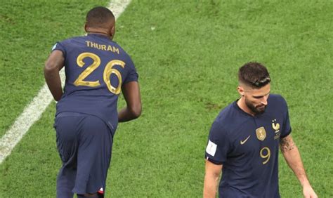 Quipe De France Olivier Giroud R Pond Marcus Thuram