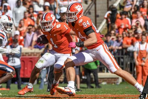 Davis Allen Clemson Football Tight End In Photos