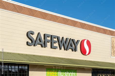 Kauai Hawaii Usa January 18 2024 Close Up Of Safeway Logo Sign On