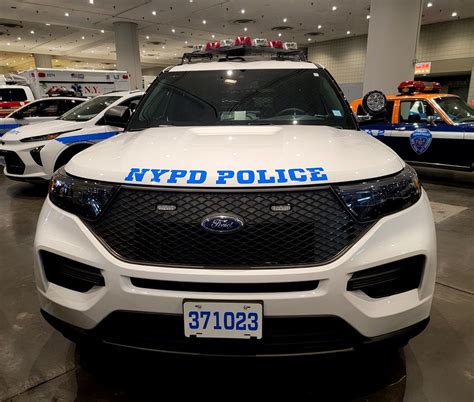 NYPD Fleet Services Division Unit 371023 2023 Ford P Flickr