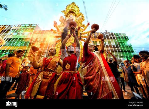 Bagbazar durga puja hi-res stock photography and images - Alamy