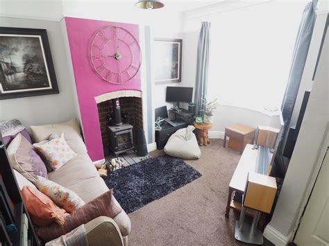 Travel Directions and Transit Connectivity to Cartland Road 21