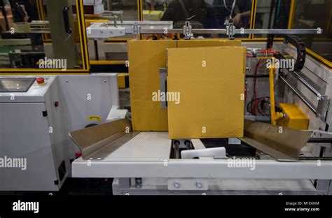 Fully Automatic Carton Box Erector Machine Stock Photo Alamy