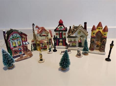 Vintage Hand Painted Ceramic Christmas Village With Various Catawiki