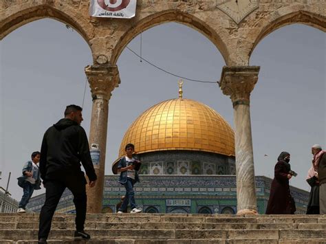 The 1993 Restoration Of The Dome Of The Rock Meer