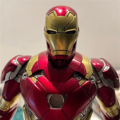 Iron Man Mark Hot Toys Hobbies Toys Toys Games On Carousell