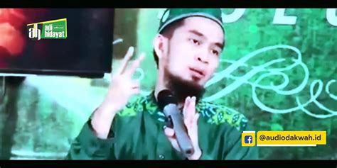 Rajin Ibadah Tapi Maksiat Jalan Terus Ini Jawaban Ust Adi Hidayat Lc