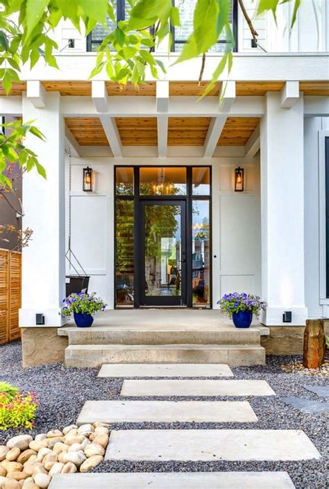 81 Welcoming Modern Front Porch Decor Ideas - DigsDigs