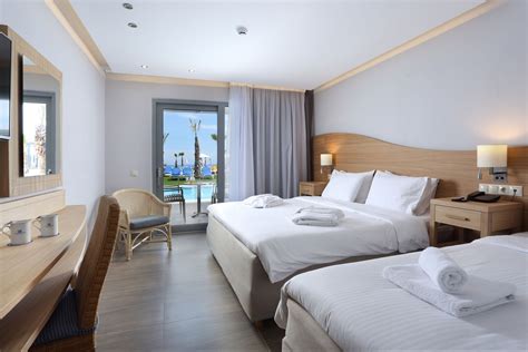 Suite Sea View Sharing Pool Open Plan (35 m2) - Lyttos Beach All ...