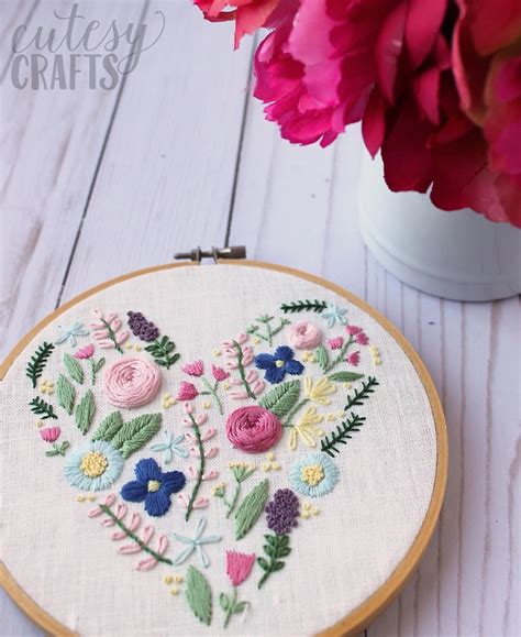 Heart Flower Embroidery Design Cutesy Crafts