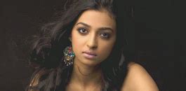 Nude Radhika Apte Video Goes Viral DESIblitz