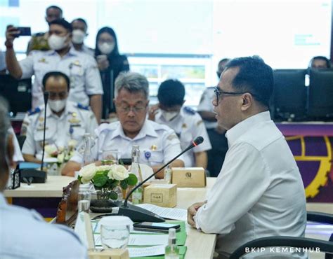 Libur Nataru Penumpang Angkutan Umum Meningkat 71 09 AKSI KATA