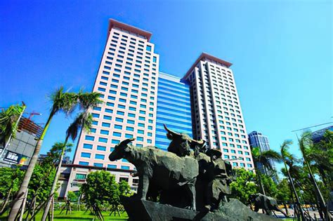 Banqiao Railway Station New Taipei City Travel