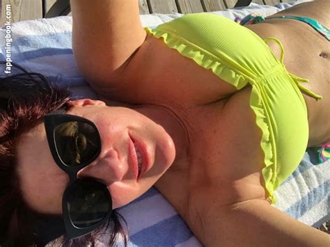 KellyK Kellyk Nude OnlyFans Leaks Fappening FappeningBook