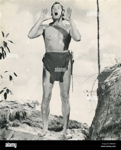 Johnny weissmuller tarzan Fotos und Bildmaterial in hoher Auflösung