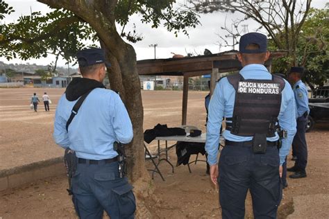 Policía Nacional De Honduras On Twitter 👮🏻‍♂️👮🏻‍♀️