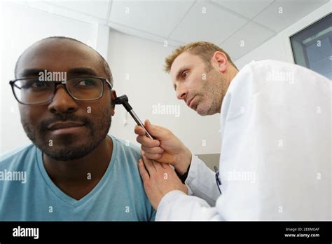 Otolaryngologist Pain Hi Res Stock Photography And Images Alamy