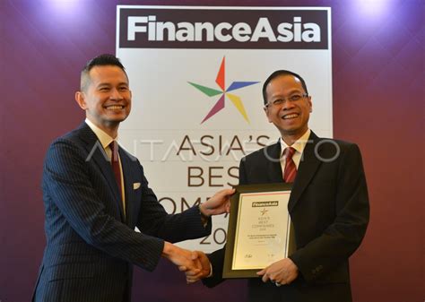 Penghargaan Finance Asia Antara Foto