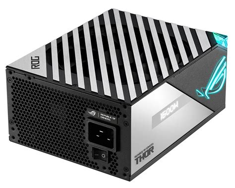 Блок питания Asus ROG Thor 1600W Titanium оснащен 16-контактным ...