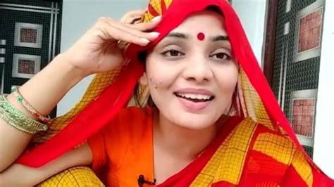 Up Singer Neha Singh Rathore Gets Notice From Police For Song