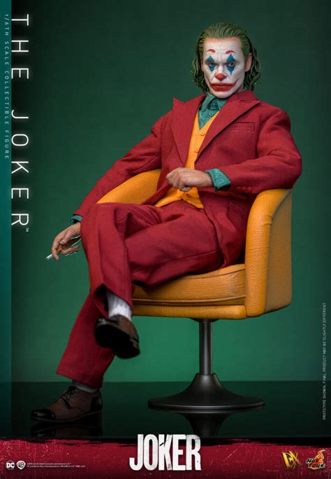 Hot Toys Takes On Joaquin Phoenix Joker With Upcoming Figure Diorama Brutalgamer
