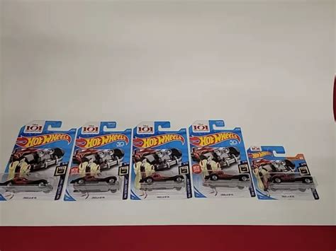 HOT WHEELS DISNEY 101 Dalmatians Cruella De Vil HW Screen Time Lot 22 00 PicClick CA