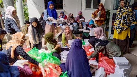 Dinas Sosial Makassar Pastikan Kebutuhan Pangan Pengungsi Banjir Terpenuhi