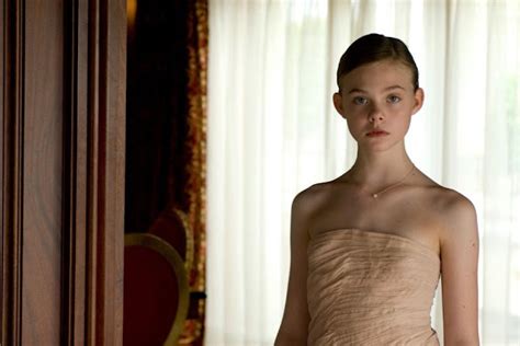 Elle Fanning Women Naked