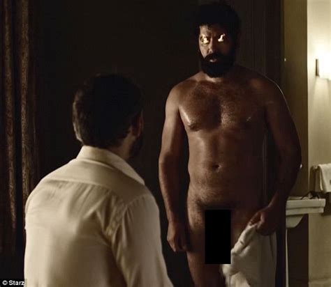 La escena más explicita de sexo gay de la TV en fotos Atroz con leche