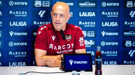 Rueda De Prensa De Juli N Calero Previa Al Encuentro Sd Eibar Levante