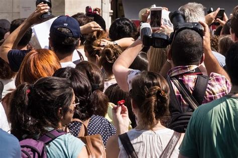 Cómo ser guía turístico en España Trabajo Doncomos