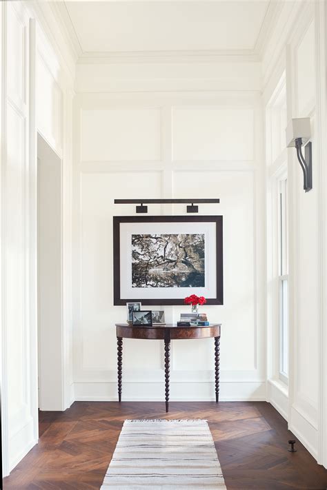 who sales benjamin moore paint near me 3