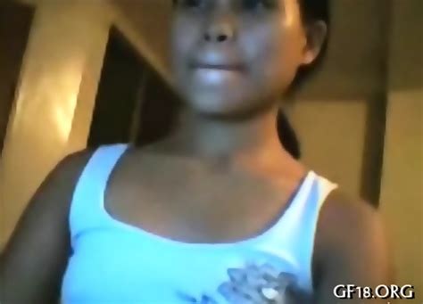 Babe Fingers Wet Holes