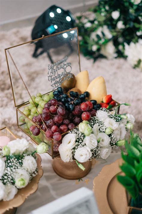 Barang Hantaran Buah Buahan Fruit Flower Basket Fruit Bouquet Ideas