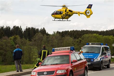 F Nf Verletzte Bei Unfall Im Erzgebirge Freie Presse Annaberg