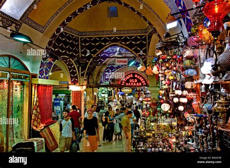 Grand Bazaar Kapali Carsi Kapal Cars Istanbul Turkey Stock Photo Alamy