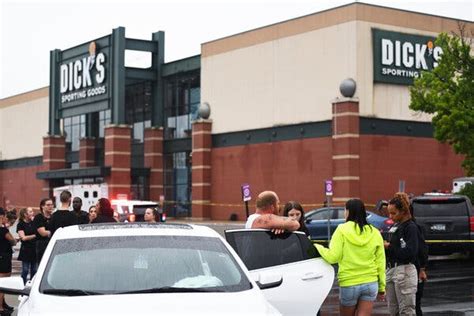 Bystander Killed Gunman 2 Minutes Into Indiana Mall Shooting The New