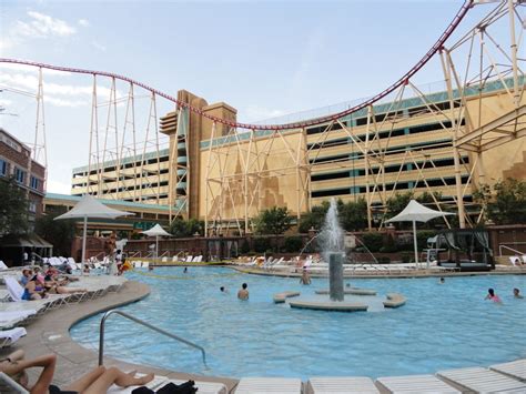 Pool Mit Blick Auf Die Ac Hotel New York New York Las Vegas