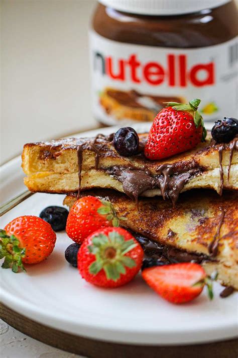 Nutella French Toast With Strawberries