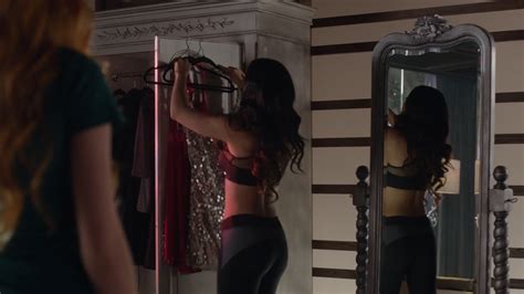 Naked Emeraude Toubia In Shadowhunters