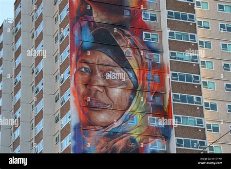 Melbourne Australia Public Housing Art Work In The Inner City Suburb